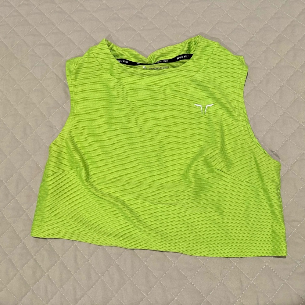 Squatwolf cropped workout tank